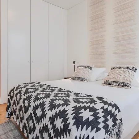 Downtown By The River By Lovelystay Апартаменты