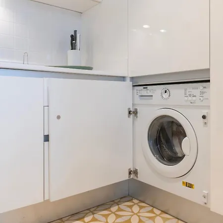 Downtown By The River By Lovelystay 公寓