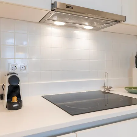 Downtown By The River By Lovelystay