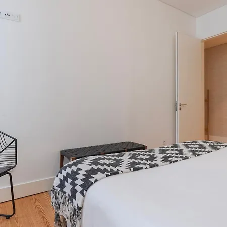 Apartament Downtown By The River By Lovelystay Lizbona